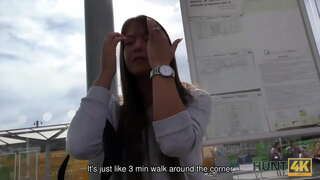 HUNT4K. Om bogat poate cumpara strâns teen vagin și un exercițiu de ea toată ziua