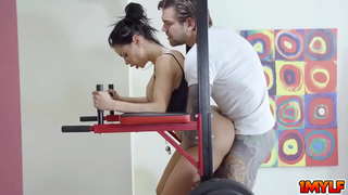 ȃ�安*拉伸Canela的猫嘴唇