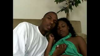 Ebony babe nyedot hard ireng schlong banjur bakal bajingan ing kabeh posisi