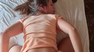 Maag annab mulle perses suhu ja kaob mind