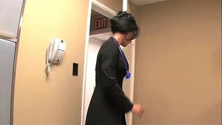 ���ामुक डॉक्टर भेट द्या