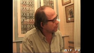 ���్రెంచ్ దేశస్తుడు పసికందు ఇబ్బంది పెట్టాడు మరియు jizzed ఆమె వక్షోజాలను