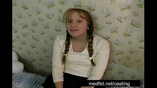 Mielas Katie bando Atlikti tam tikrą vaidmenį porno