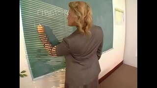 ���ড়ো মাই ছোট মাই, ছাত্র,