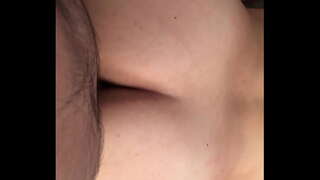 Duine anal fucks bhean moaning