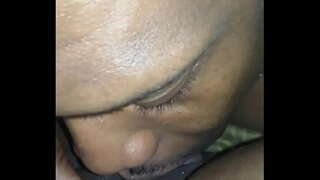 Jkollna tiegħi ħmar tagħha