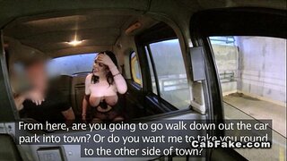 Такси в көллият массаж менән кеше любительница ҙур ялға алынған