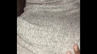 DDL yn ôl arno. Fucked ar ôl ei eglwys. Arglwydd maddau i mi.