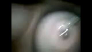 дӯстдухтари мебозад бо проколотыми pointy барфпӯше 1