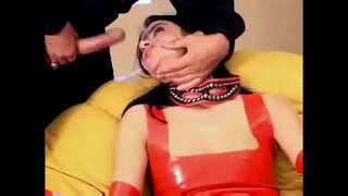 ���ృంగారమైన సెక్స్ రతి స్క్రాబ్బార్ లాంటి గట్టి దుస్తులు మరియు సెక్స్ర రబ్బరు అంశం ఉపయోగించబడుతుంది - 5 min