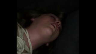 Přítel mě půjčuje svou ženu