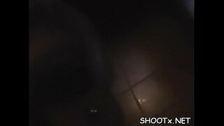 ���बसे बेडरूम दृश्यों