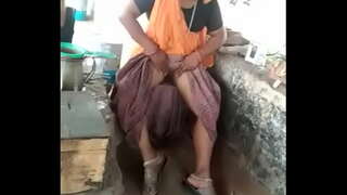 ���ుకాణదారుడు ఆంటీ