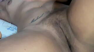 ȿ�个母老虎就是你的professorinha，剥开这一切的双腿并显示她的猫给你的家伙从b。 以及大型和厚