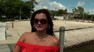 кир аялы обожает мүчөсү