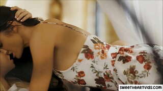 Лесбиян бэлгийн milf болон шаргал өсвөр