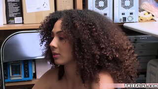 Interracial quickie kun teen sur CCTV