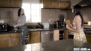 Seksualni ljepotu kao tvrd трахнул momak s velikim član