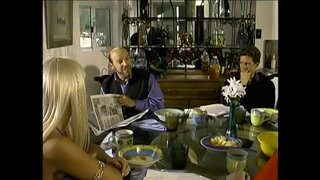 ���ะลาสีพ่อหนุ่มจะได้ของเขาหนักเครื่องมือดูดออกโดยสวยผมบลอนด์ฮันน่า