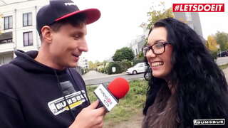 LETSDOEIT - Лилли Фокс - Дразнящие Парни Нашли Новую Девушку Для Своей Новой Сцены